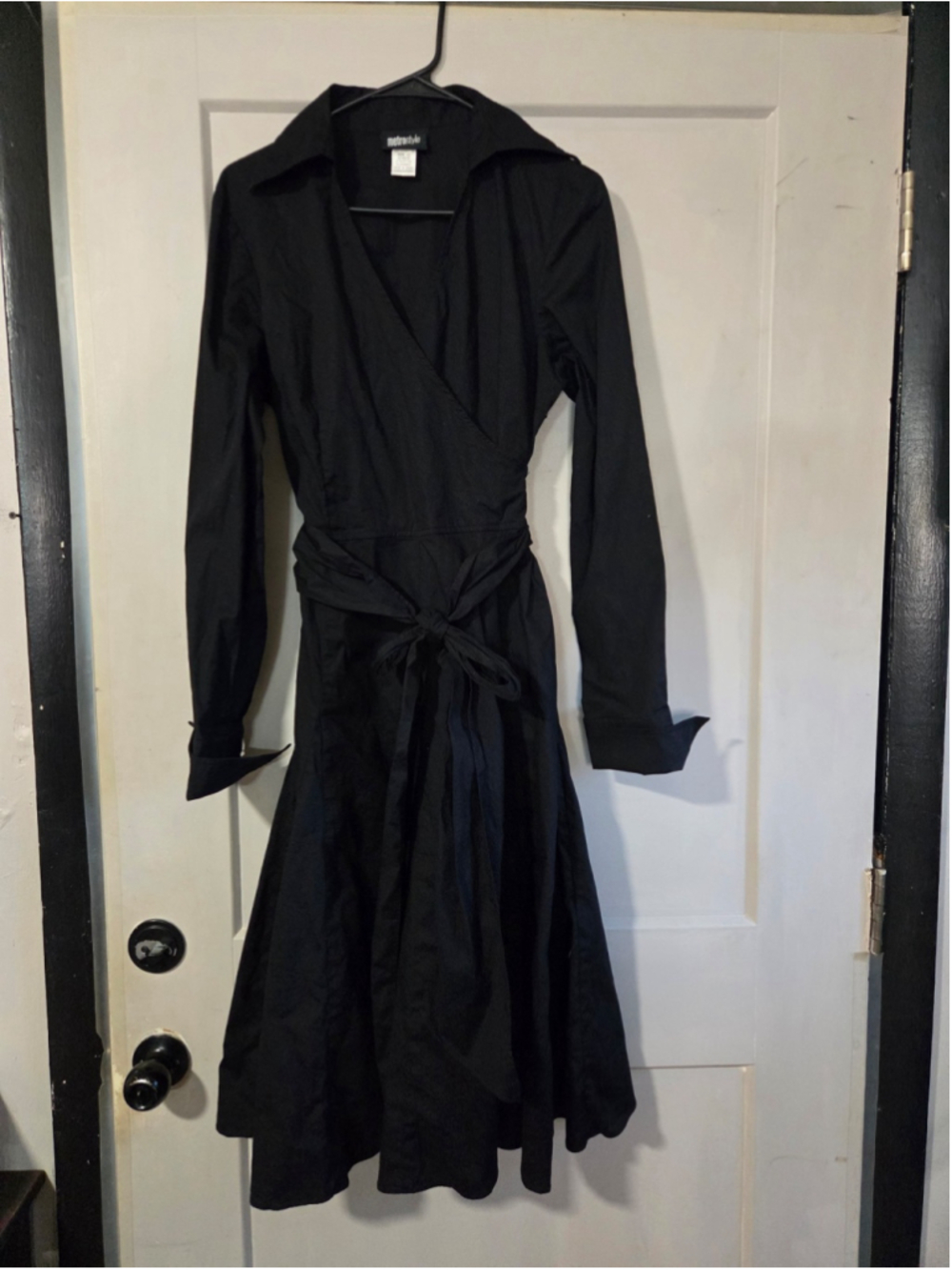 Vintage Metrostyle Black Wrap Dress - Size 12 - Classic Collared V-Neck LBD